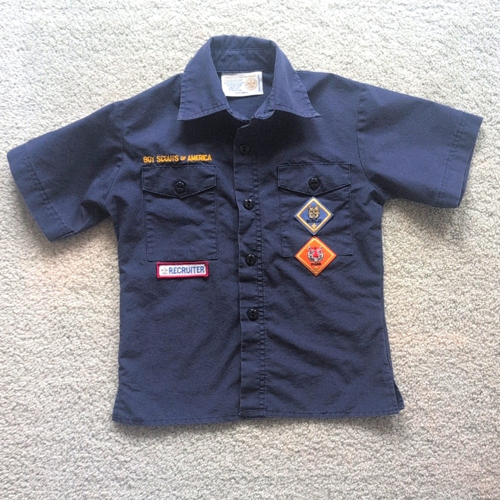Boy Scouts of America Navy Shirt In Youth Size Small Used for Cub Scouts